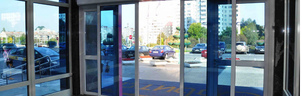 Установка автоматических дверей в Краснодаре | Мир Ворот